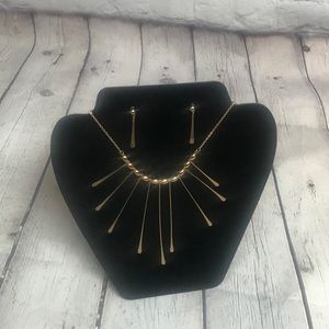 Sarah Coventry gold vintage necklace set nwot